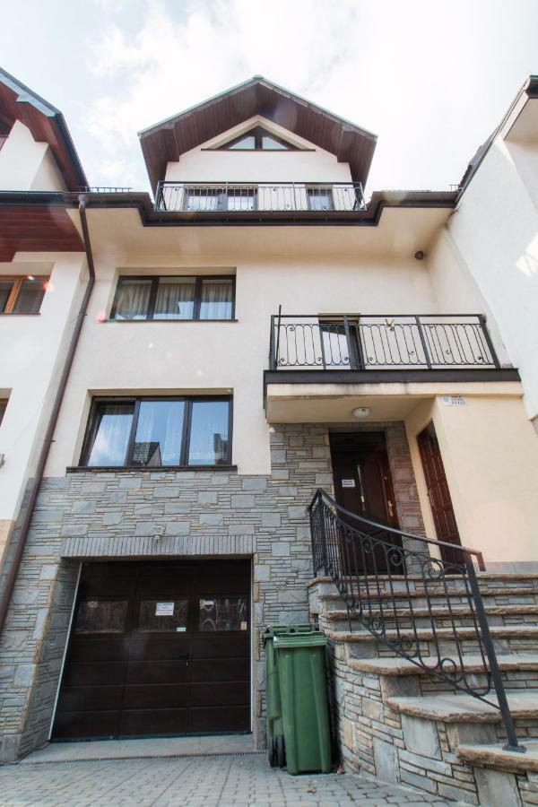 Vektron Homestay *